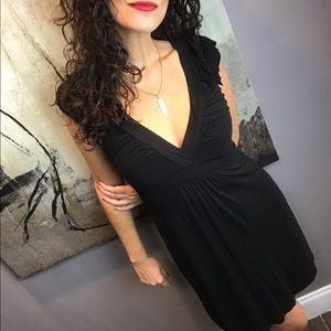 Vintage Candies: Deep V-Neck Black Mini Dress for Alluring Style